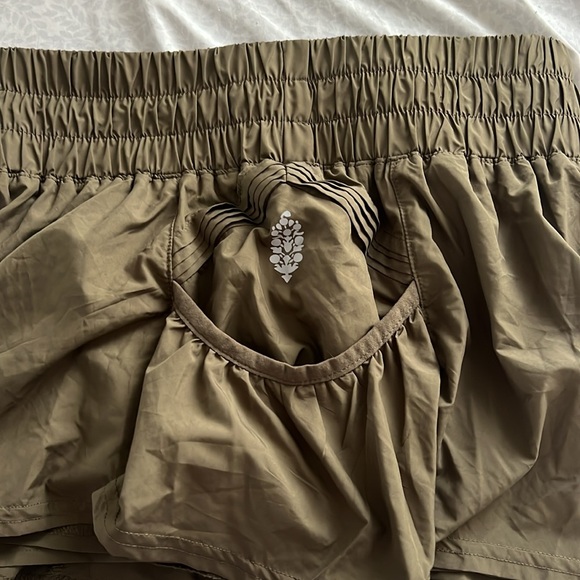 FREE PEOPLE RUNNING SHORTS - Picture 2 of 3